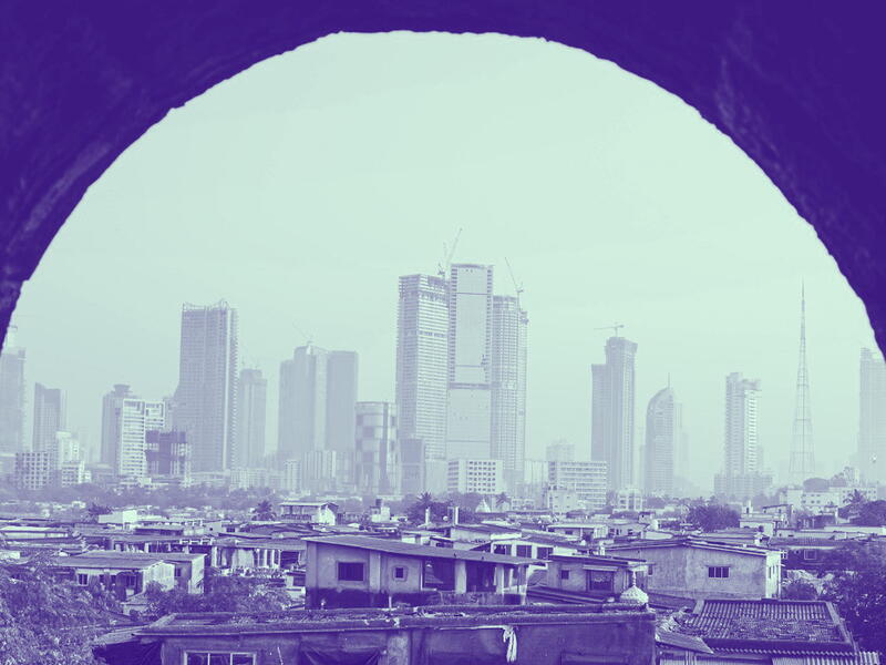 فخّ «الدخل المتوسّط» أم فخّ الربحية؟