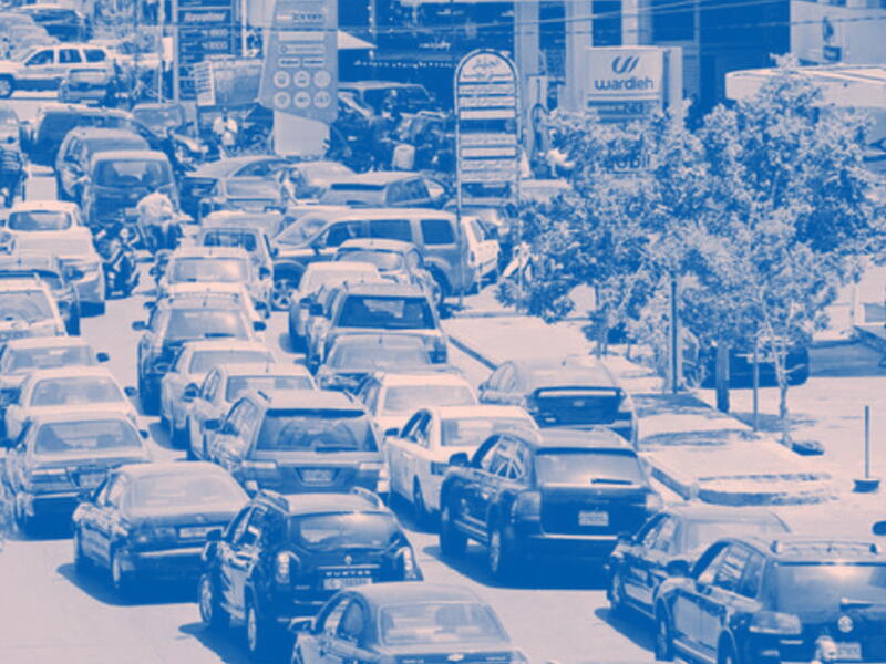 سكّان لبنان بين سندان الحرب ومطرقة الاحتكارات