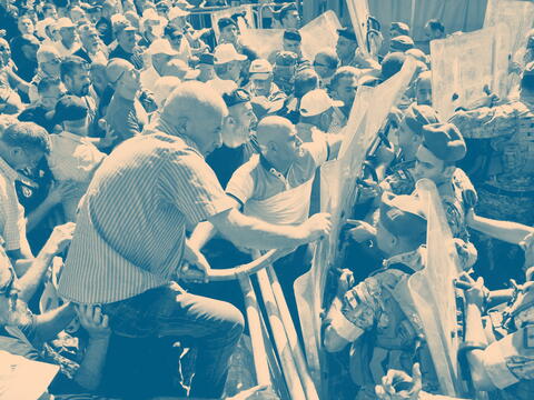 retirees protest